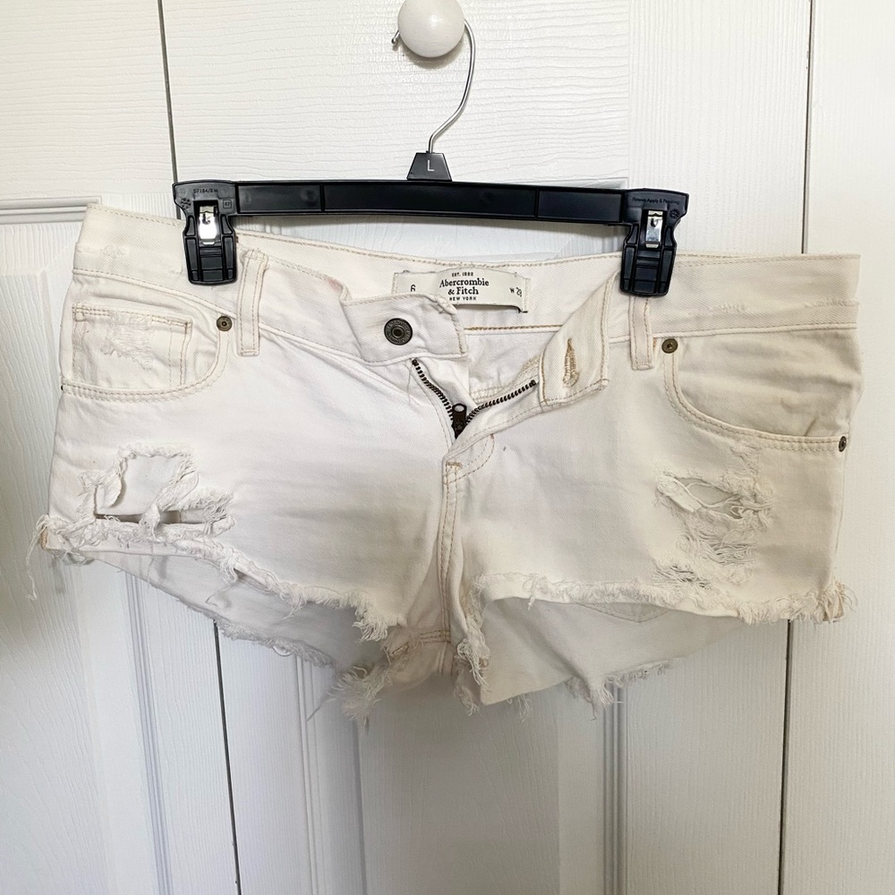Abercrombie & Fitch, shorts, white, size 6